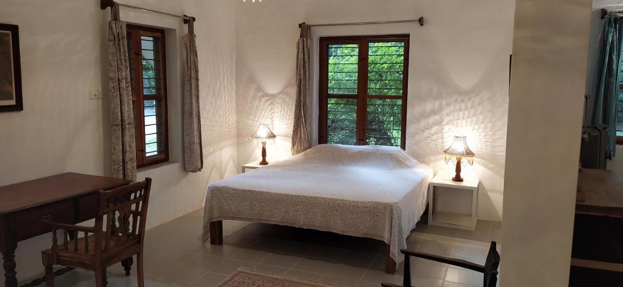Isai Ambalam Guest House 퐁디셰리 외부 사진