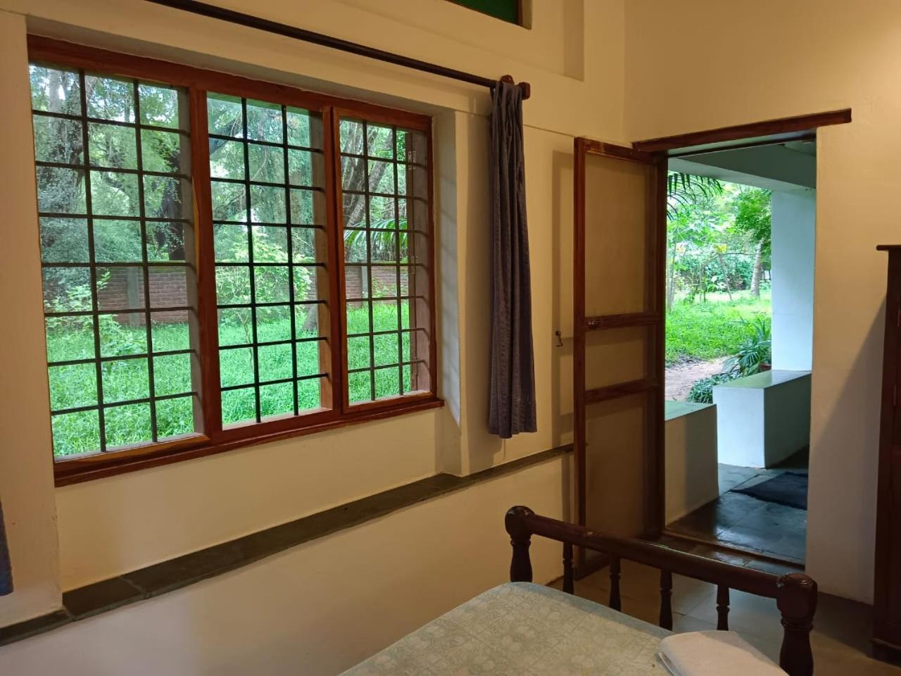 Isai Ambalam Guest House 퐁디셰리 외부 사진