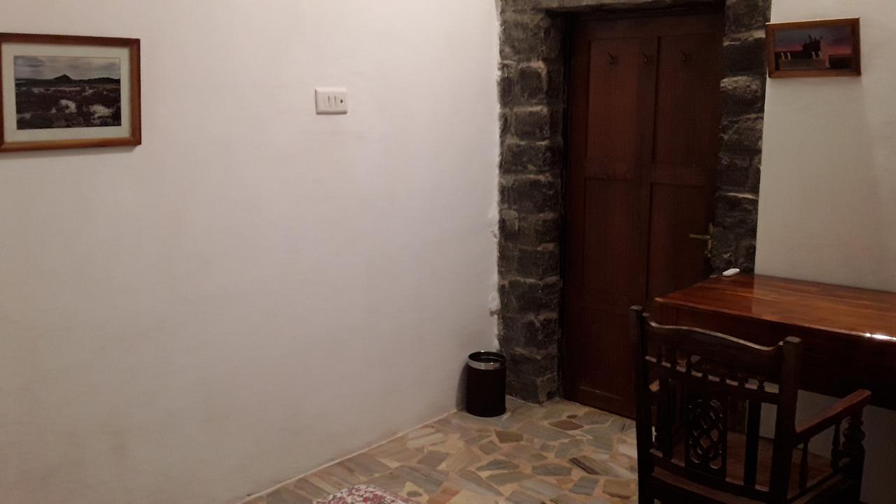 Isai Ambalam Guest House 퐁디셰리 외부 사진