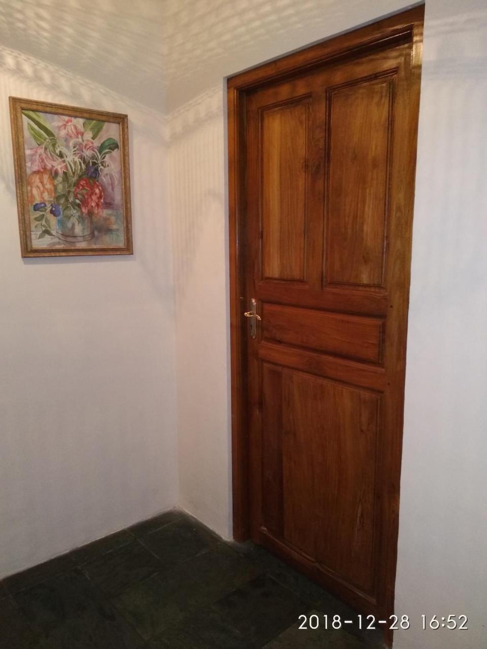 Isai Ambalam Guest House 퐁디셰리 외부 사진