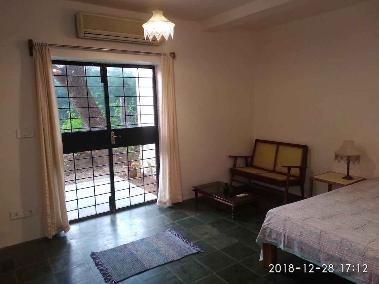 Isai Ambalam Guest House 퐁디셰리 외부 사진