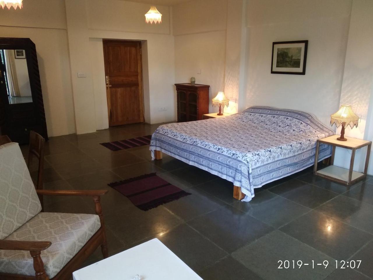 Isai Ambalam Guest House 퐁디셰리 외부 사진