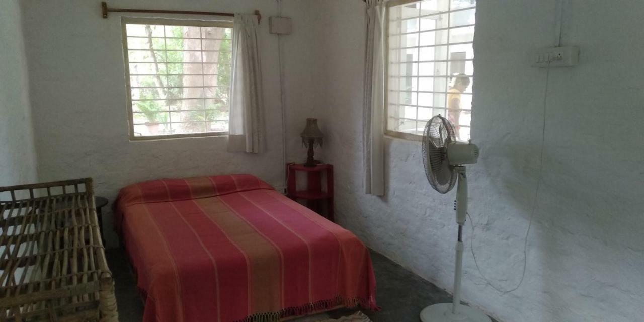 Isai Ambalam Guest House 퐁디셰리 외부 사진